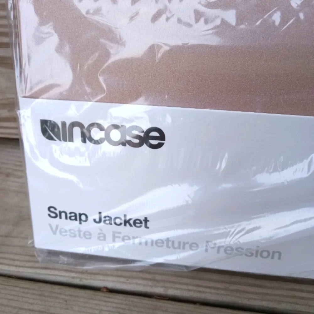New Incase 13